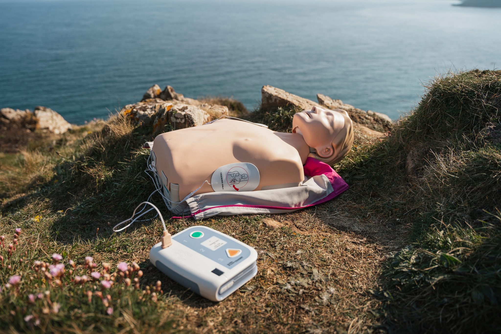 Test your First Aid Knowledge – Defibrillator (AED)